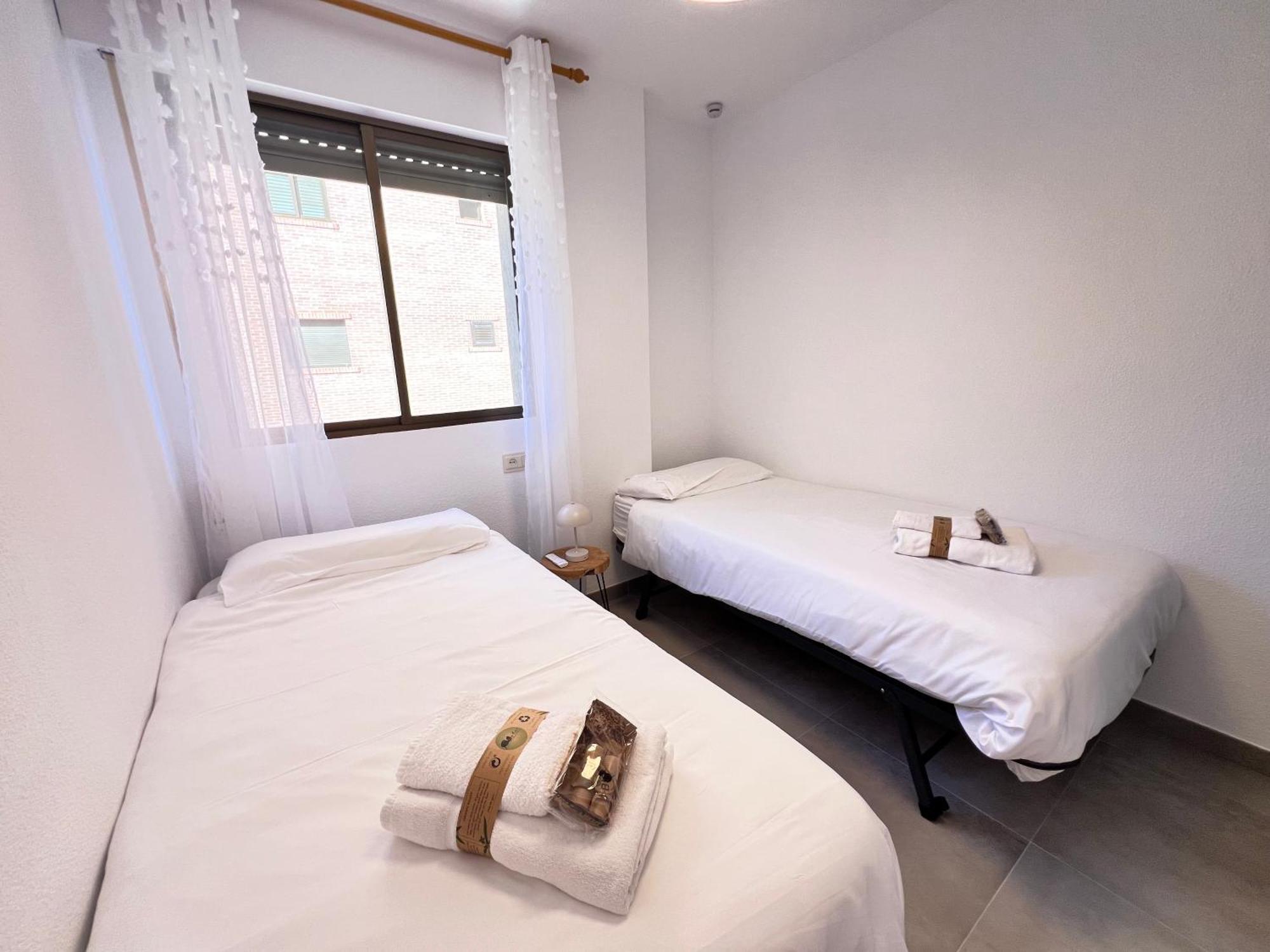 Pushe Playa Velilla Beach & Tradition 3 Almunecar Ngoại thất bức ảnh